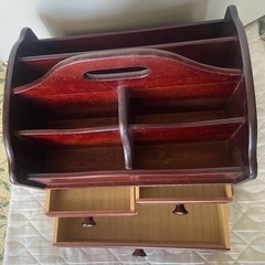 リモコンやペン、本や雑誌を入れる箱（※新古品）の画像