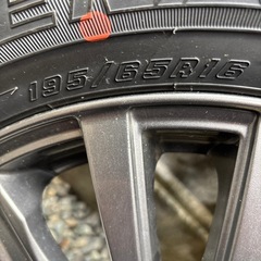 スタッドレスタイヤの画像