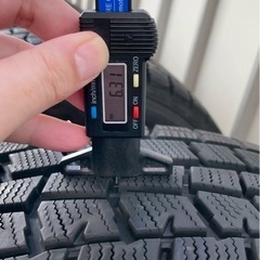 50プリウス　スタッドレスタイヤの画像