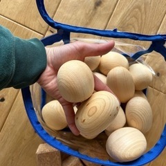 木のボール　コルクセットの画像