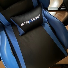 ゲーミングチェア　美品　テーブル　ハイバックチェア　家具　椅子　デスクワーク　クッション　の画像