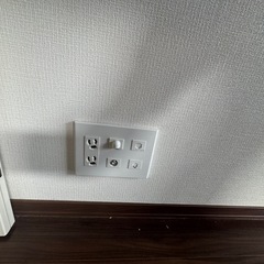 照明、コンセント格安で譲ります！の画像