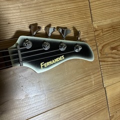 フェルナンデス　ベースギターの画像