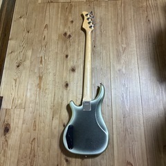 フェルナンデス　ベースギターの画像