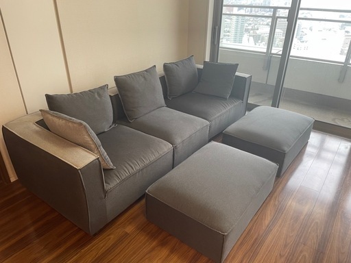 【購入価格１１万円ほど】カウチソファ（オットマン付）