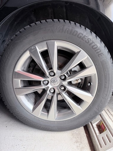 【極美品】トヨタ アルファード40 LEXUS LS純正 235/55/R18