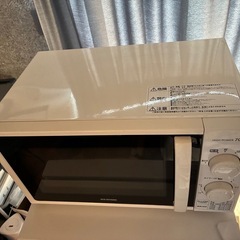 アイリスオーヤマ 電子レンジ 700W IMG-T177-5-W 動作OK 単機能レンジの画像