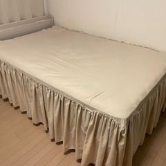 [セミダブル] 衣替え 大容量ベッド USB 2コンセント 宮付きの画像