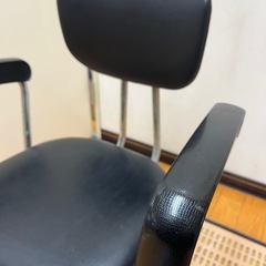 キャスター付き　椅子の画像