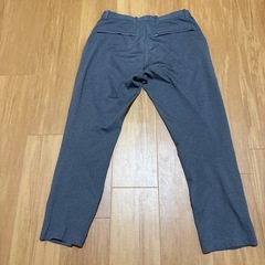 ユニクロ　UNIQLO パンツ　ズボン　グレー　Sサイズの画像