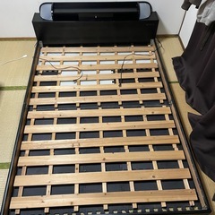 【ダブルベッド】マットレス＋照明＆コンセント付きベッドフレーム／別売可・まとめ割あり／引き取り限定の画像