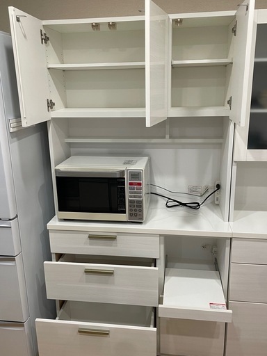 ニトリ キッチンボード ２台セット 3枚扉 2枚扉