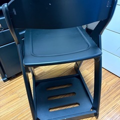 イトーキ　学習机・椅子
の画像