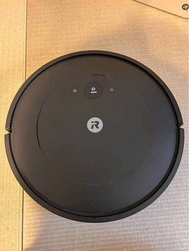 【売却済み】ルンバ コンボ Essential robot Y011060 [ブラック]