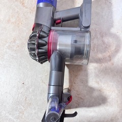 Dyson V8 Fluffyの画像