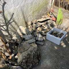 コンクリート砕石、石、ブロックの画像