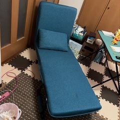 ソファーベッドの画像