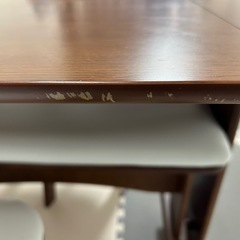 ダイニングテーブル(2〜4人用
)の画像