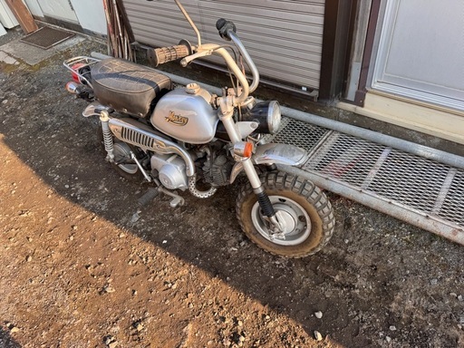 4lモンキー  古いです   オートバイ 希少車