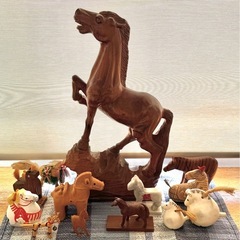 馬の置物の画像