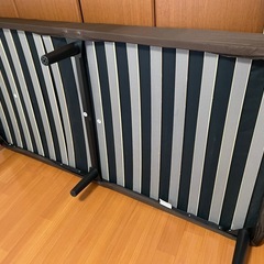 足つきマットレスの画像