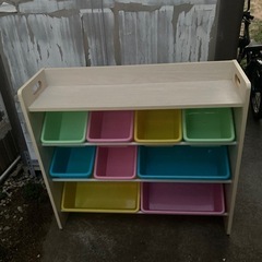 おもちゃ収納ラックの画像