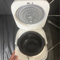 炊飯器の画像