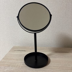 メイクミラーの画像