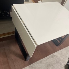 ダイニングテーブル 
の画像