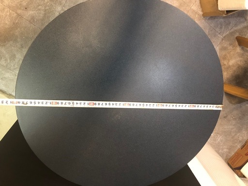 【中古】丸型カフェテーブル（黒）6台まとめてお譲りします 。