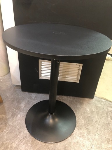 丸型カフェテーブル（黒）