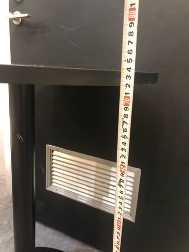 【中古】丸型カフェテーブル（黒）6台まとめてお譲りします 。