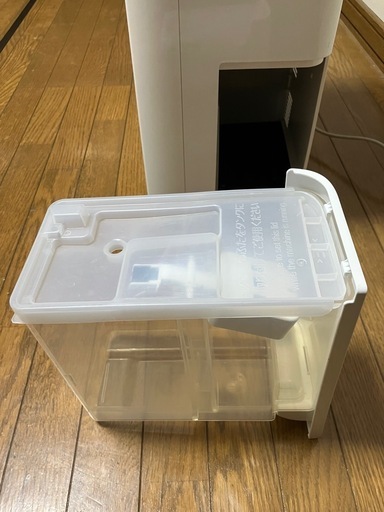 衣類乾燥除湿機　三菱電機　MJ-100MX-W