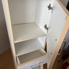 収納キャビネットの画像