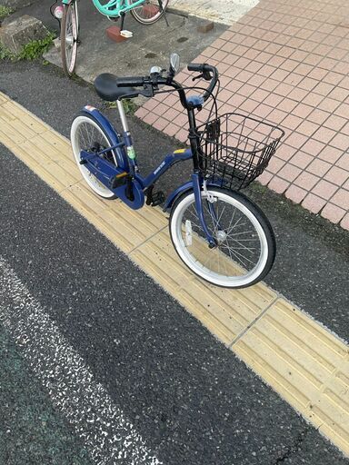 リサイクルショップどりーむ天保山店　No654 キッズ自転車　１８インチ　青　整備済み　適応身長１０５ｃｍ～１３０ｃｍ