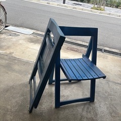 折りたたみ椅子木製の画像