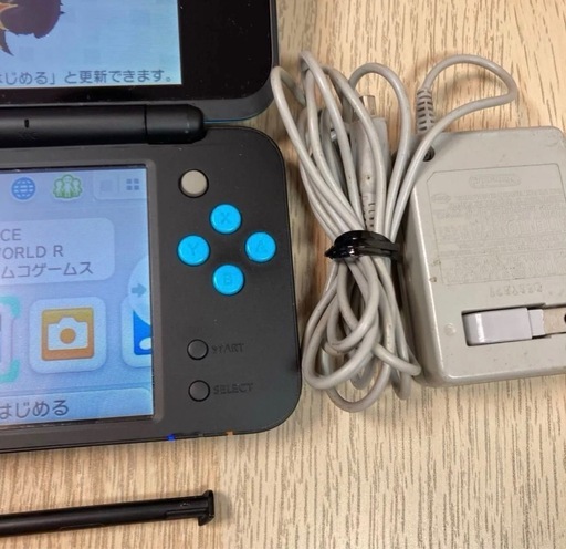 Nintendo 2DSLL ニンテンドー NEW 2DS LL ブラック×ターコイズ 動作品 タッチペン 純正ACアダプター付