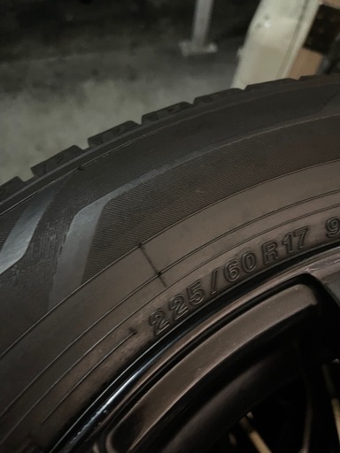 スタッドレスタイヤホイール．225/60/R17．4本セット．