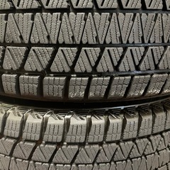 スタッドレスタイヤホイール17インチ．4本セット．の画像