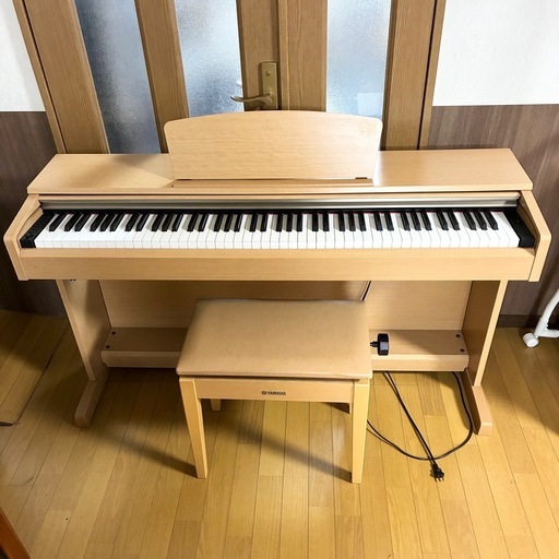 美品　YAMAHA ARIUS YDP-161C 電子ピアノ 椅子付き