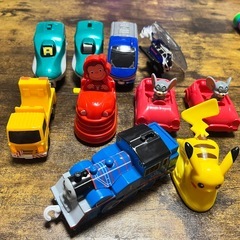 おもちゃまとめ売り ミニカー＆キャラクターなどの画像