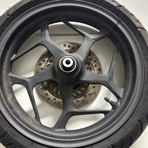PCX kf47 通称05フロントホイール