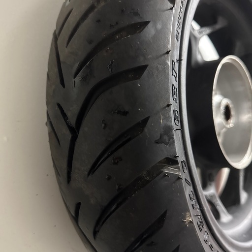 PCX kf47 通称05 リアホイール　リアタイヤ