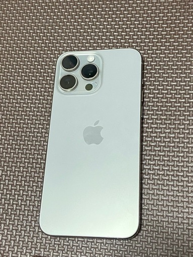 IPhone 15promax 256gb パッテリー84％