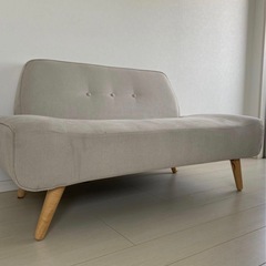 2人掛けソファー［北欧・カフェ風・アイボリー色・可愛い］の画像