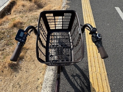 中古20㌅Panasonic電動アシスト自転車　8Ah 大阪　032