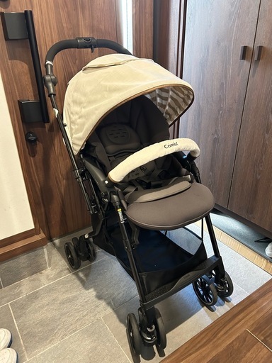 美品combi ベビーカ【近場お届け可能】
