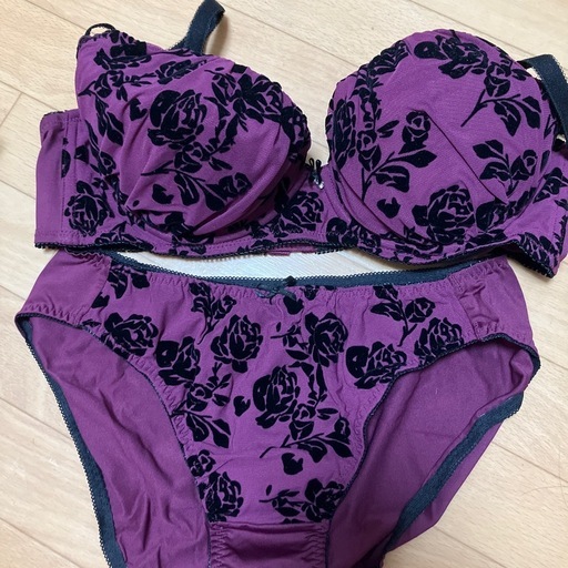 プレゼントなどに·͜· ︎︎新品未使用✨️ブラ＆ショーツ