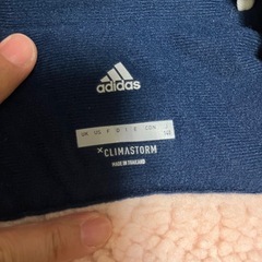 adidas ベンチコート　140センチ美品
の画像