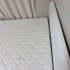 セミダブルベッド(収納コンセント付き)＋マットレスセット 使用2年弱の画像